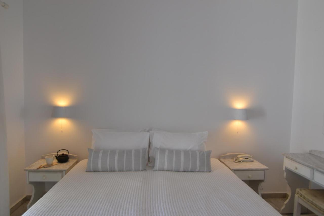 Artemis Hotel Antiparos ภายนอก รูปภาพ