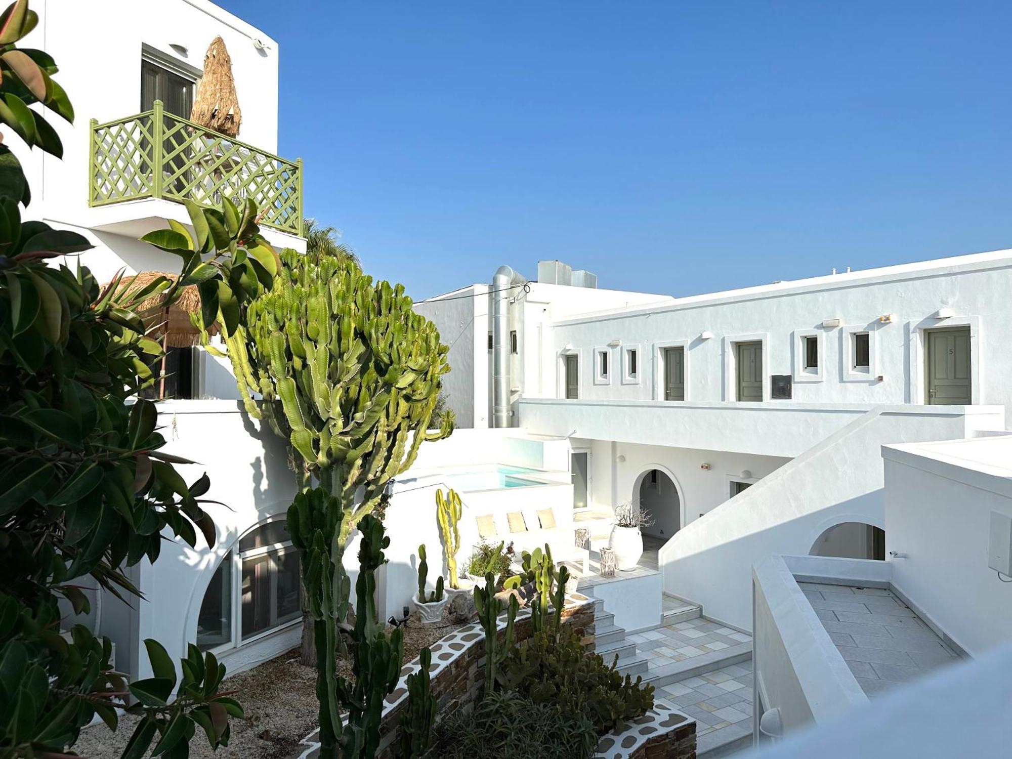 Artemis Hotel Antiparos ภายนอก รูปภาพ