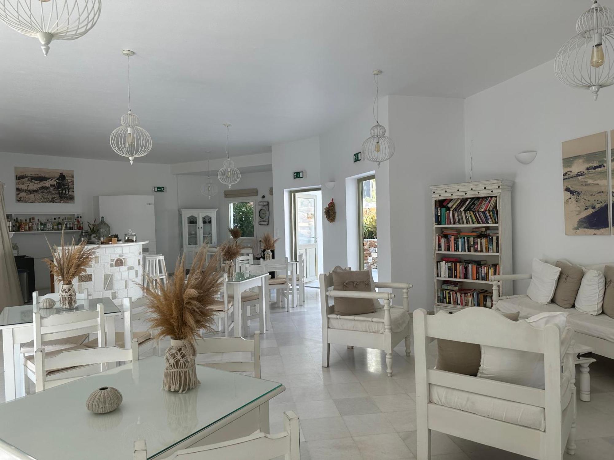Artemis Hotel Antiparos ภายนอก รูปภาพ